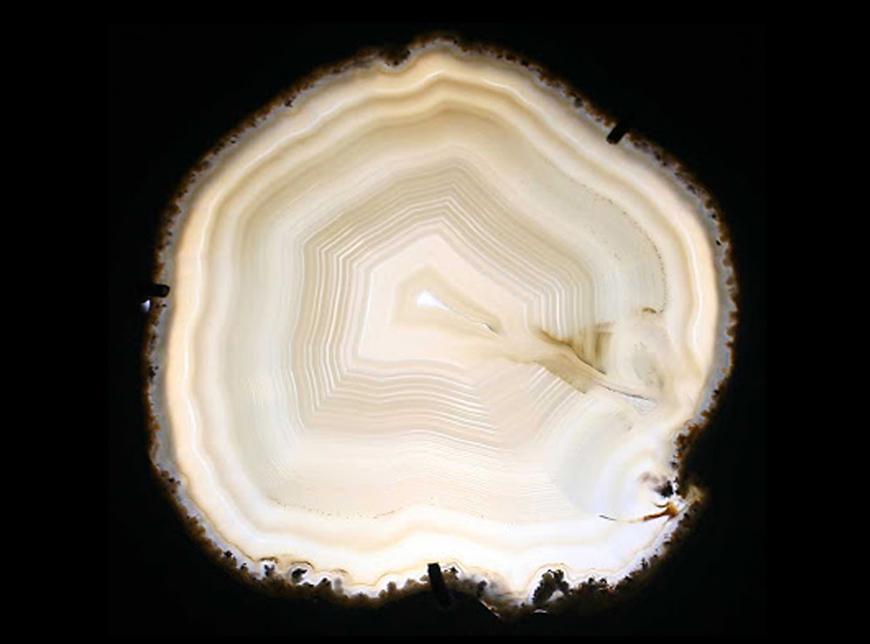 WHITE AGATE