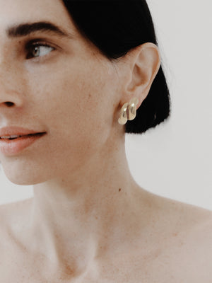 CLOISONNÉ TORSADE STUD EARRINGS