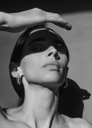 frond hoop earrings - 0.8"