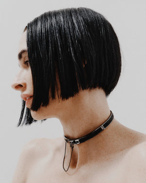PAVÉ SAFETY CHAIN CHOKER
