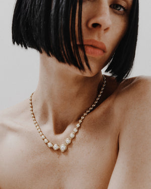 GRADUATED PEARL NECKLACE
