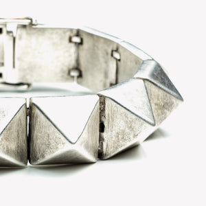 MENS LARGE PYRAMID BRACELET