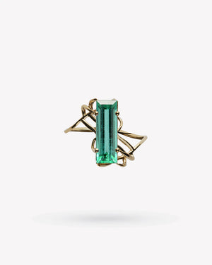 <p>frond ring</p><span>antique emerald</span><span>circa 1950</span>