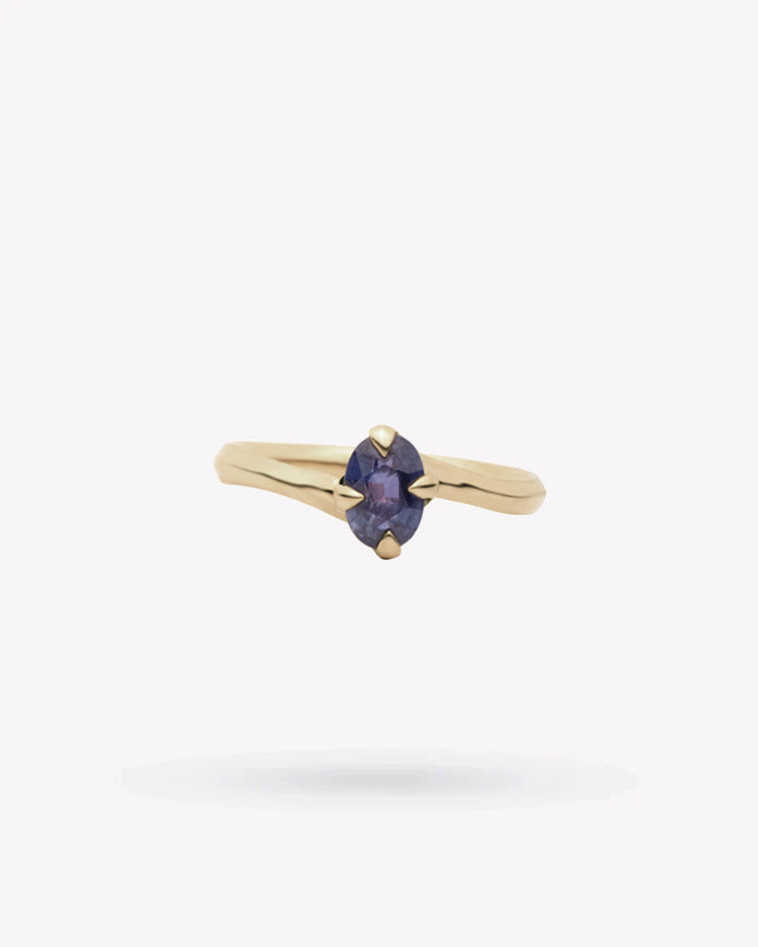 <p>frond solitaire ring</p><span>antique sapphire</span><span>circa 1940</span>