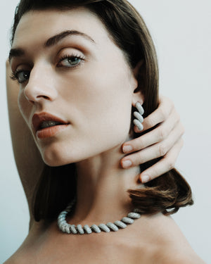 PAVÉ TORSADE NECKLACE