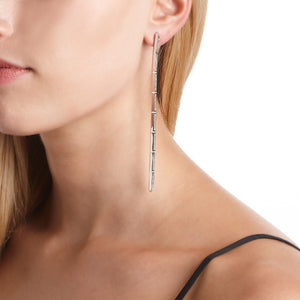 PEAKED BAGUETTE LINE EARRINGS