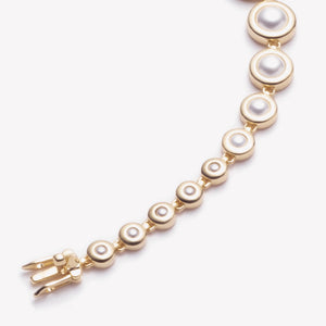 GRADUATED PEARL BRACELET