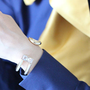CROSSBAR BAGUETTE CUFF