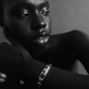 GRADUATED PYRAMID CUFF - ONYX