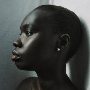 PAVÉ PYRAMID STUD EARRINGS