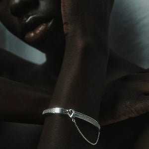 PAVÉ THIN SAFETY CHAIN BRACELET