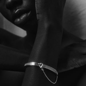 PAVÉ THIN SAFETY CHAIN BRACELET