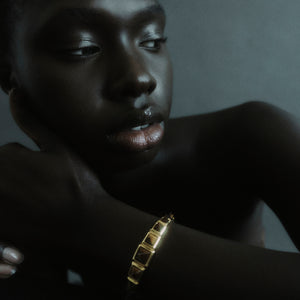 GRADUATED PYRAMID CUFF - TIGER EYE