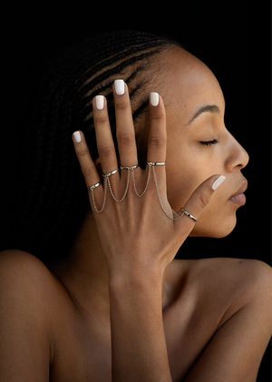 THIN FIVE FINGER RING