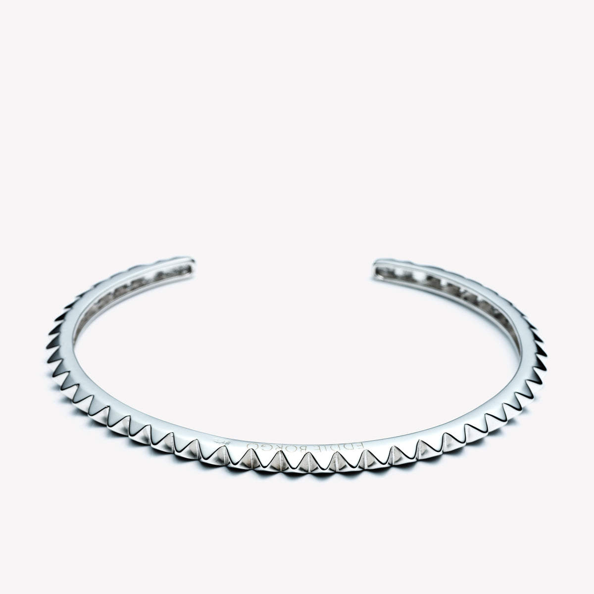 MENS SMALL PYRAMID CUFF