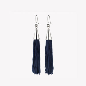 SMALL TASSEL EARRING