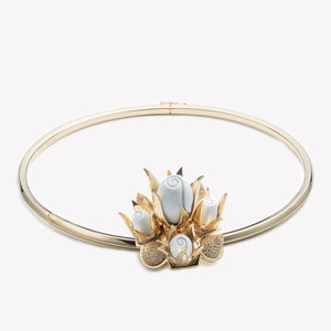 ROSE CLUSTER COLLAR