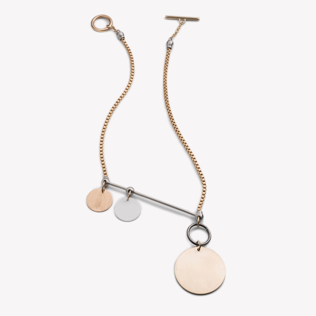 MOBILE PAILLETTE NECKPIECE