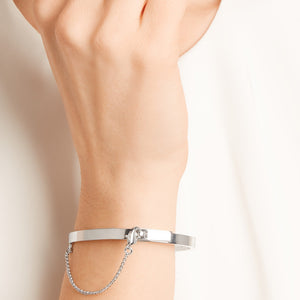 THIN SAFETY CHAIN BRACELET
